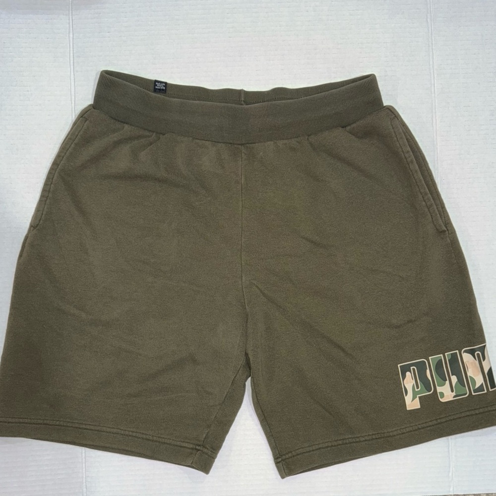 Puma Men’s Athletic Shorts Dark Green Size L Drawstring Workout Gym Casual